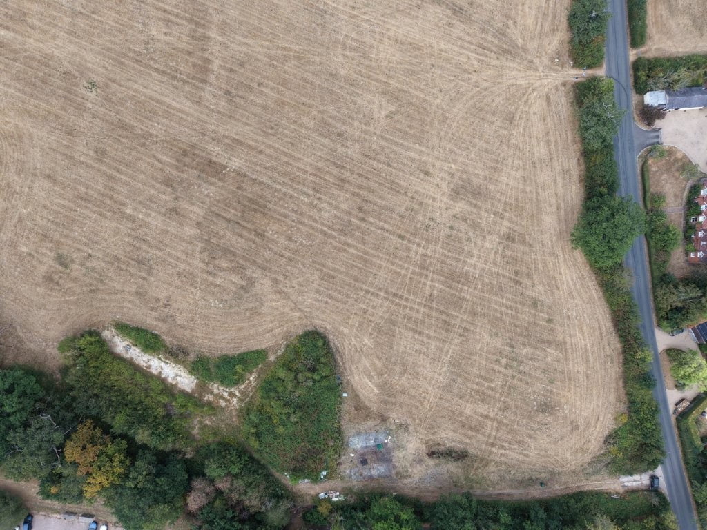 Lot: 43 - LAND WITH PLANNING FOR OVER 50,000 SQUARE FEET OF COMMERCIAL SPACE - Aerial view 3